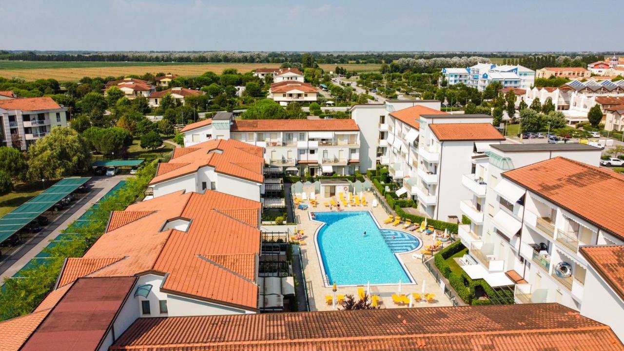 Altanea Residences Con Piscina Caorle Extérieur photo