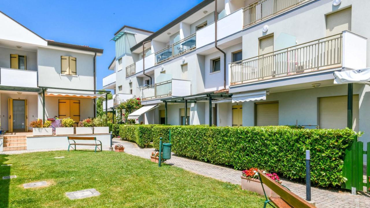 Altanea Residences Con Piscina Caorle Extérieur photo